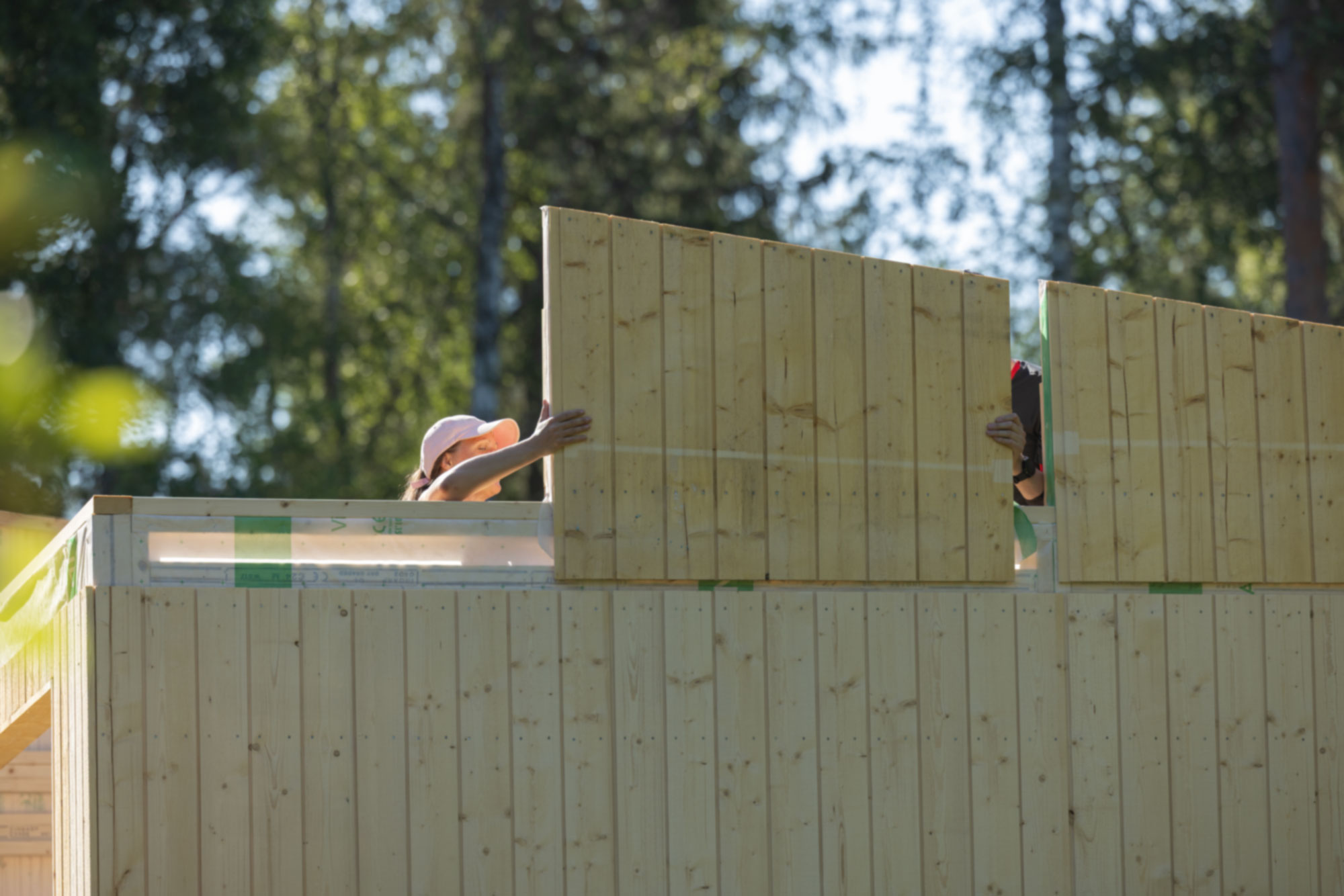 Bild på attefallshus som byggs