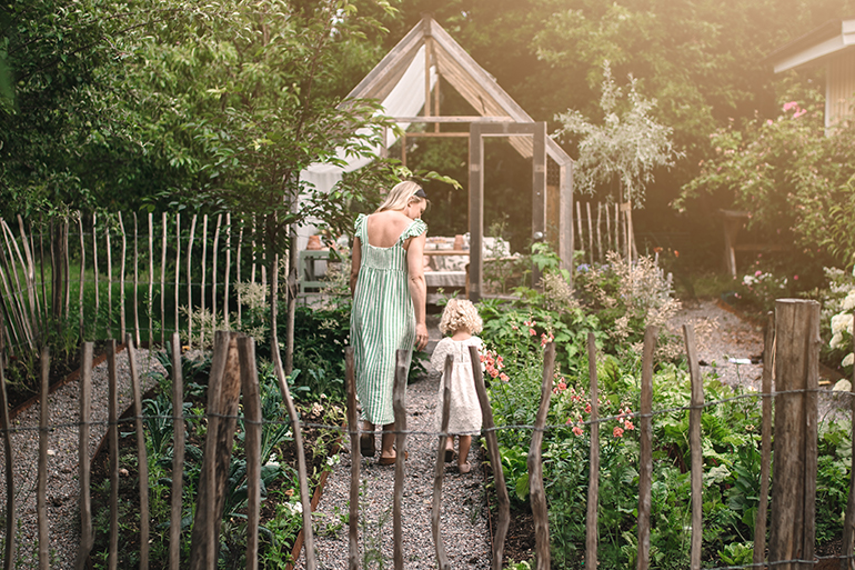 blomsterdyrking i Emilia drivhus