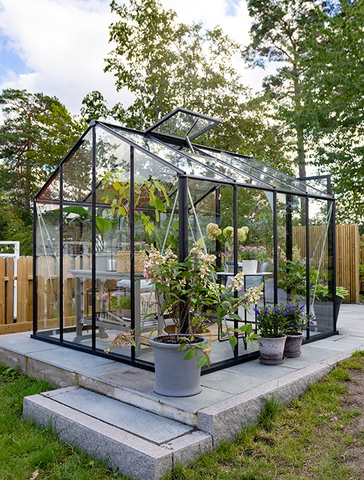 Olivia växthus från Skånska Byggvaror.