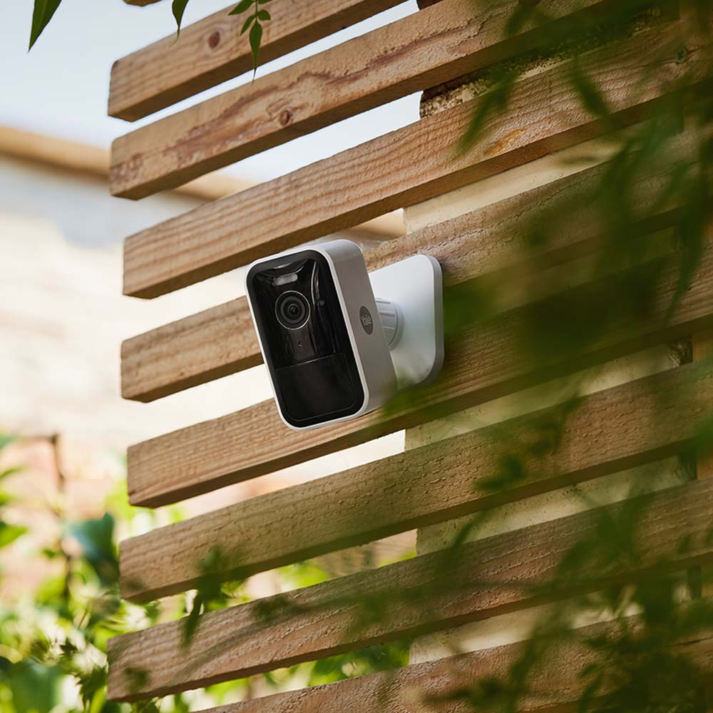 Yale smart outdoor camera Smart kamera för utomhusbruk