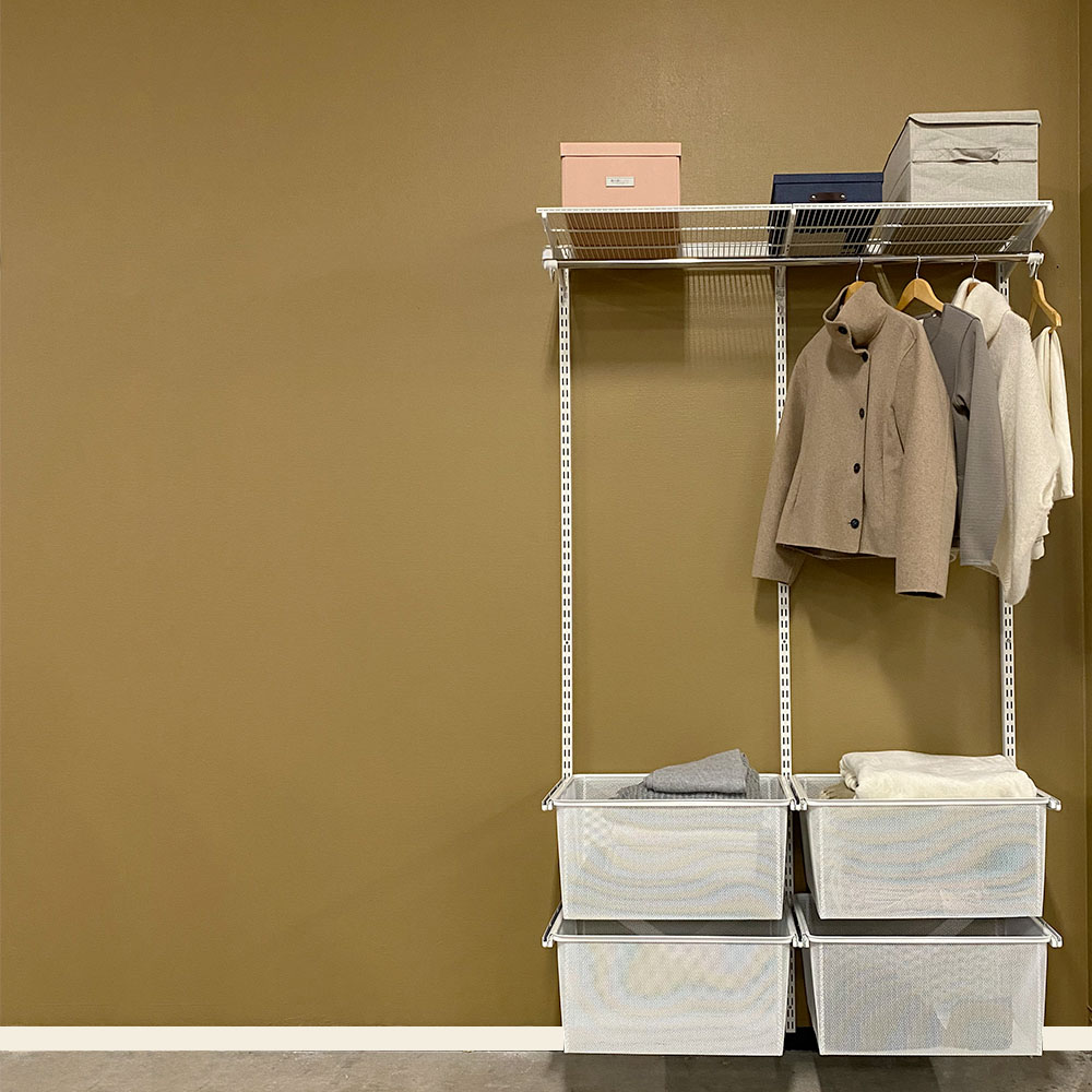 Garderobsinredning - 1220 mm Wiksbo hög med meshkorgar